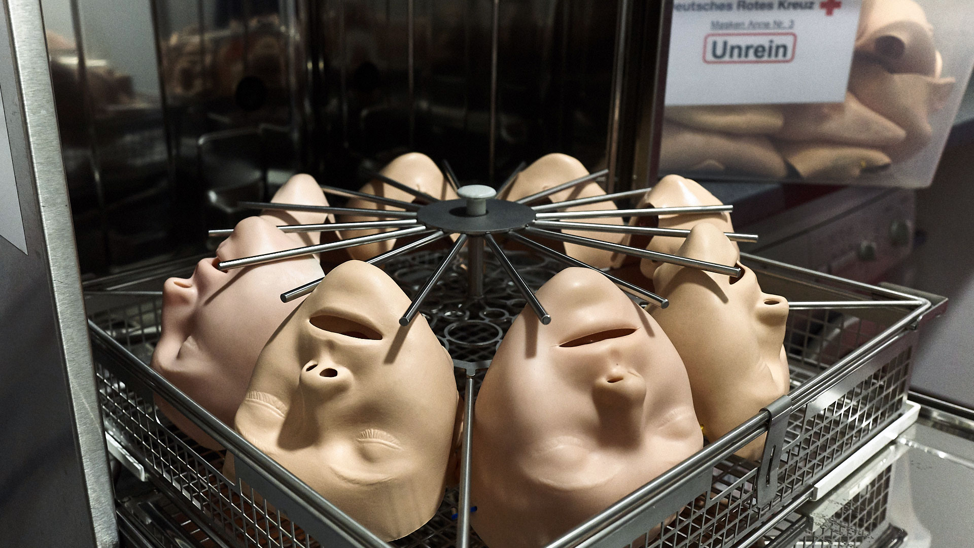 Reinigung der Übungsmasken Reinigung der Übungsmasken