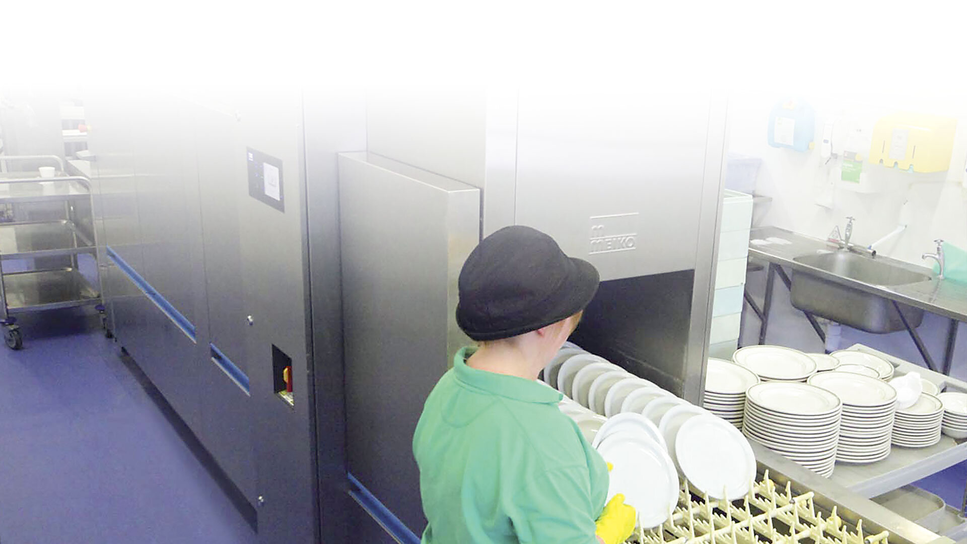 Commercial dishwashers for hospitals