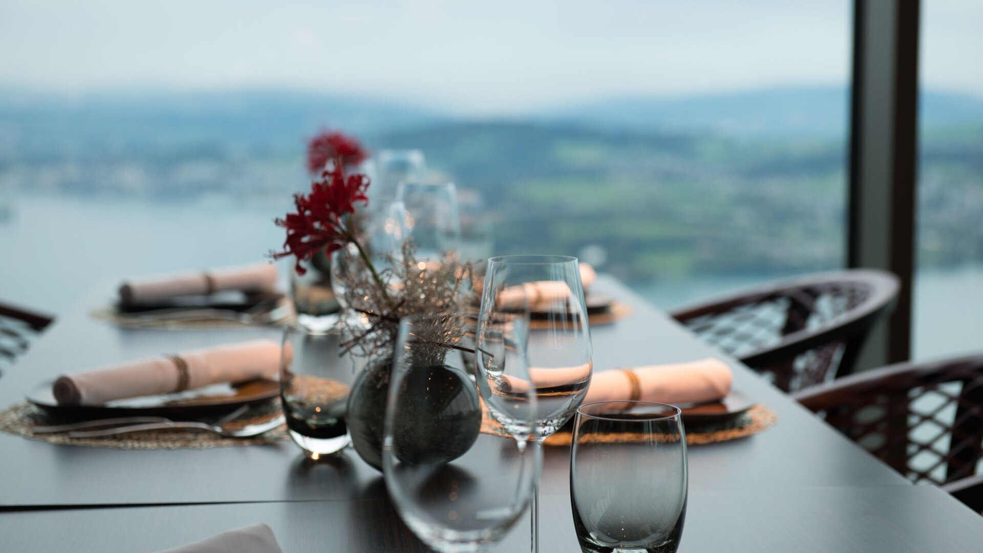 Bürgenstock hotel table