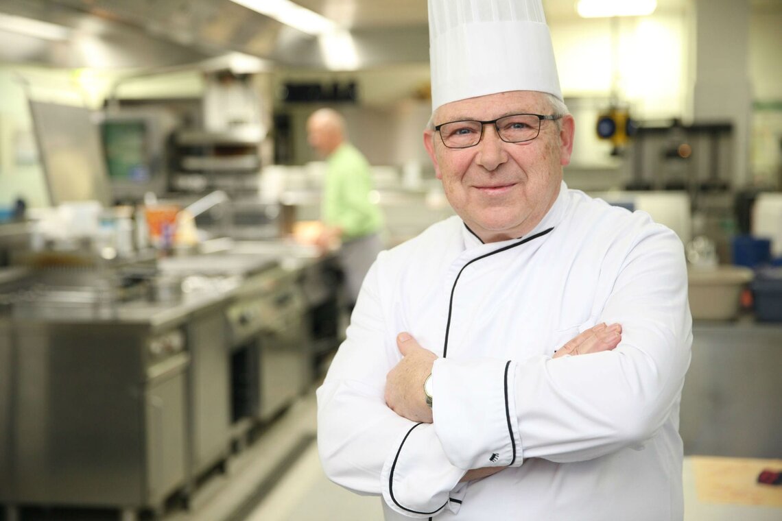 Uwe Beyer Is the head chef The head chef at Haus Hainstein