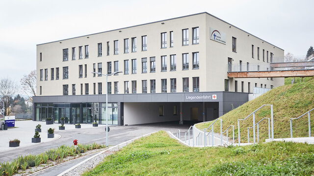 Tropical Clinic in Tübingen Paul Lechler Tropical Clinic Tübingen